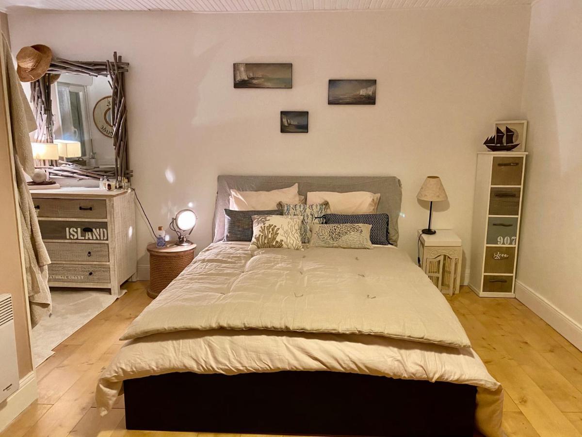 Chez Gwen, Très bel appartement vue mer latérale Le Tréport Exterior foto