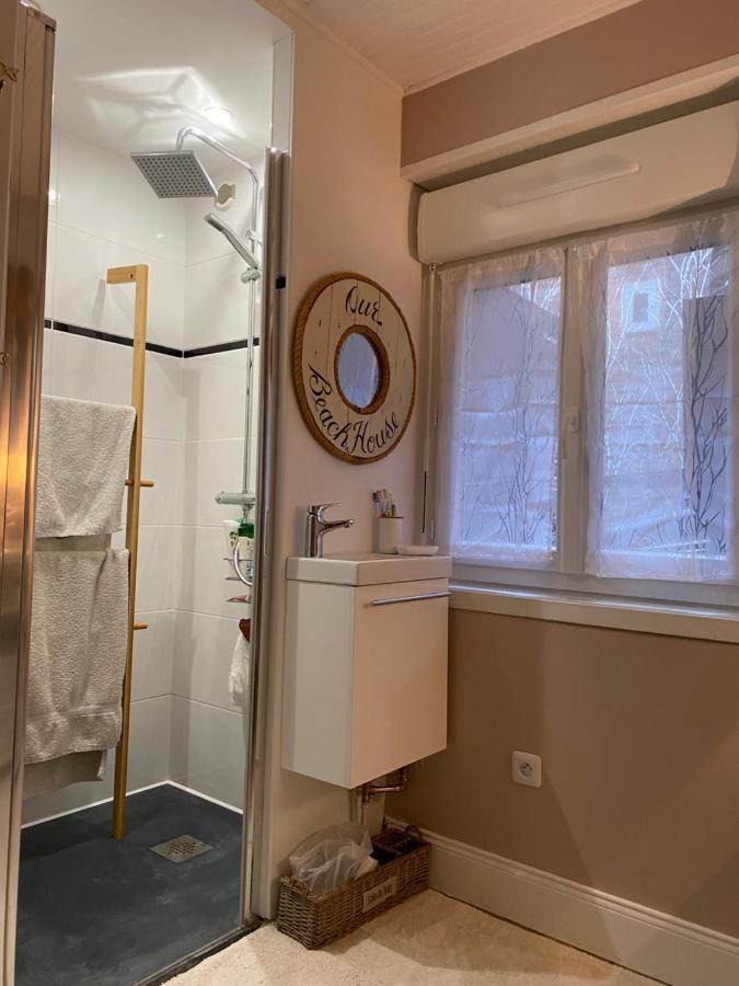 Chez Gwen, Très bel appartement vue mer latérale Le Tréport Exterior foto